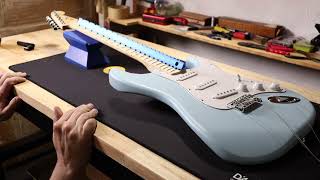 Fender Web Exclusive Sonic Blue Debut Stratocaster - YouTube
