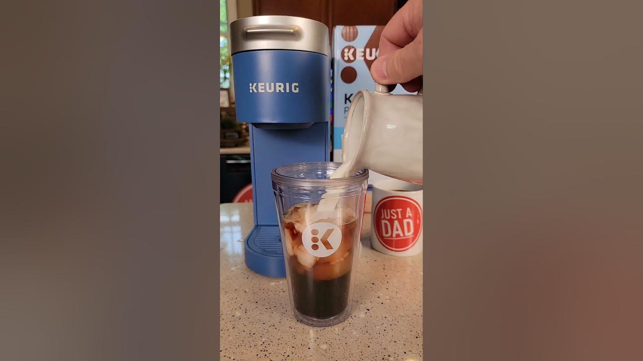 How to Make Iced Coffee with a Keurig® Coffee Maker (Two Ways)