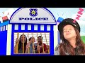 CRIANÇA FINGE BRINCAR de SER POLICIAL 4 ★ KIDS PRETEND PLAY WITH POLICE COSTUME ★ VIDEO PARA CRIANÇA