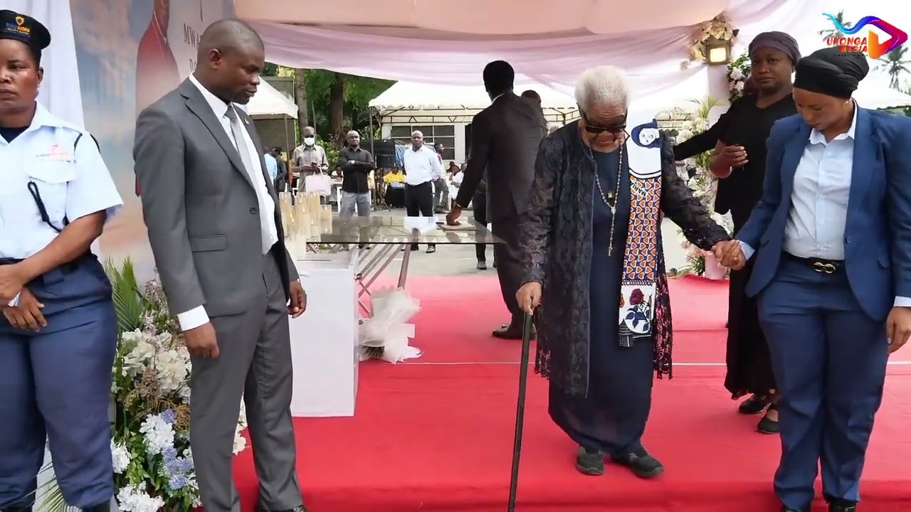 MAMA MARIA NYERERE ASHIRIKI KUMUANGA BABA YETU KARDINALI PENGO 