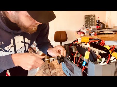 12V socket upgrade on the ALLPOWERS Powerstation / retrofit isolator switch for solar