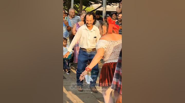 El pedro el escamoso y sus dos enamoradas Yajaira y la pipiripao.