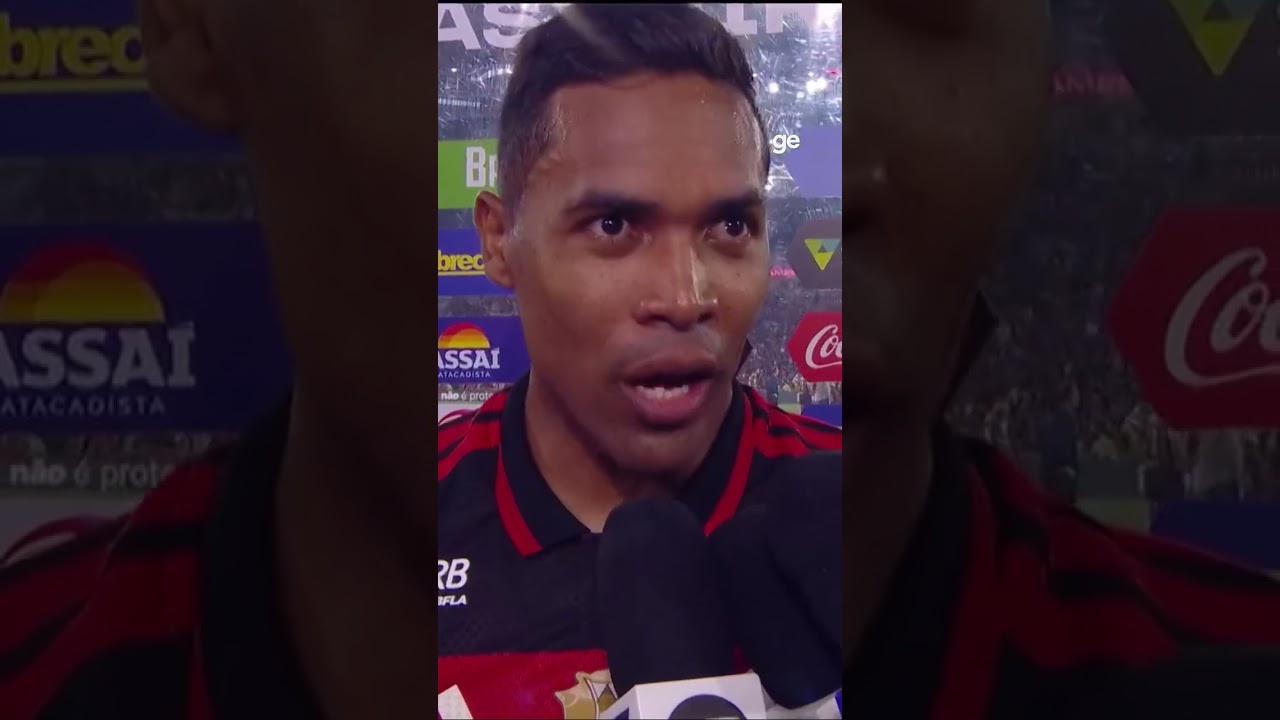 ALEX SANDRO CELEBRA VITÓRIA DO FLAMENGO SOBRE O FLUMINENSE | #shorts | ge.globo
