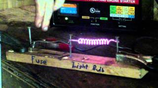 How Lightbulbs and Fuses Work