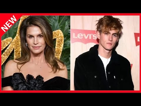 Vidéo: Cindy Crawford Et Ses Enfants Sont L'image D'oméga