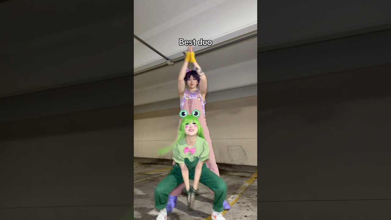 One braincells between them 💀 #theamazingdigitalcircus #tadc #cosplay #ribbit #jax #duo #dance
