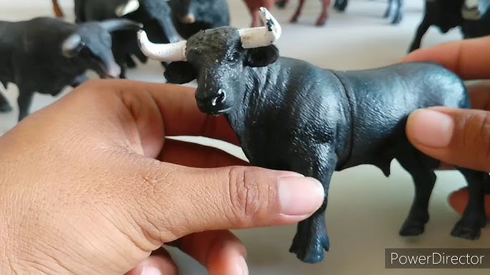 Ve cuantos toros hay aquí! Más de 140! Colección de Toros de Juguete Rancho  El Consentido! 🐮🤠 