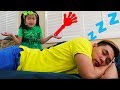 Jannie Pretend Play Wake Up Uncle for Piano Performance & Sings Baby Songs for Kids