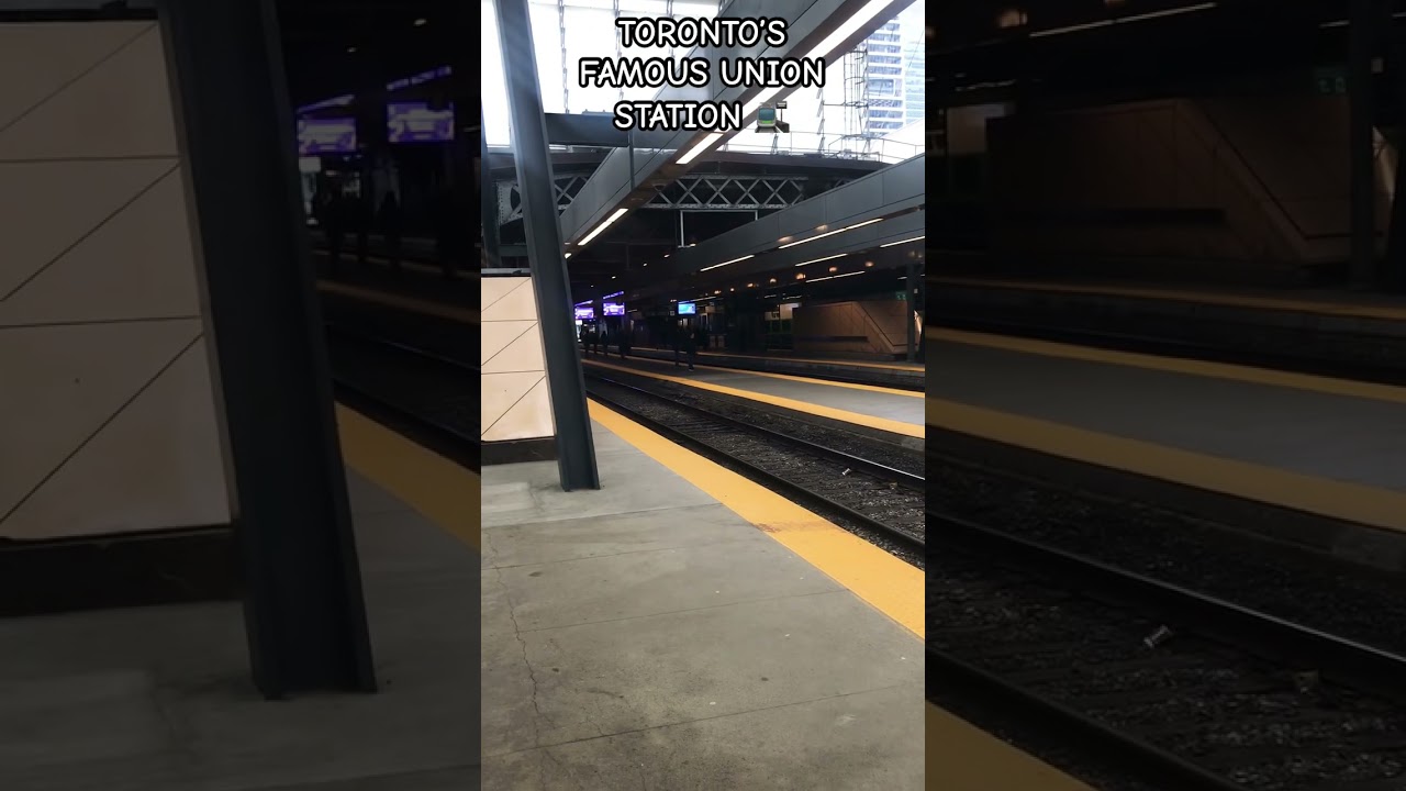 #toronto #train #unionstation #travel #rushhour #business #work #students #ride #tour #pov #shorts