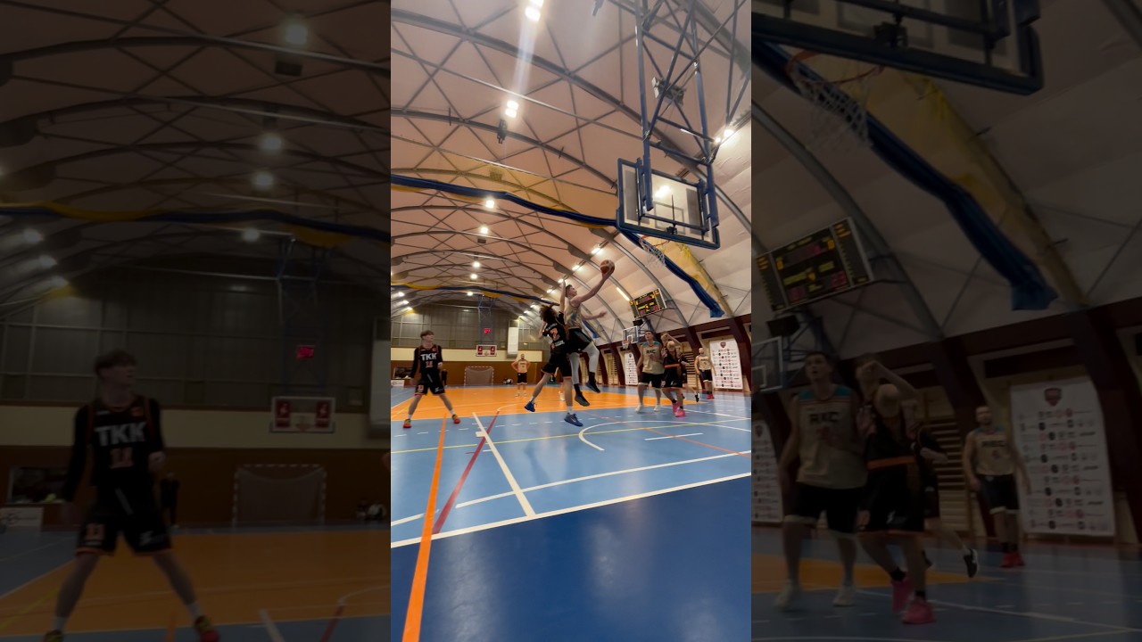 SZYMON WRÓBEL VS TKK 