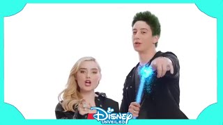 Meg Donnelly & Milo Manheim - Youre Watching Disney Channel - Zombies 2 - 2020