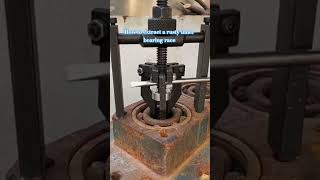 How to extract a rusty inner bearing race