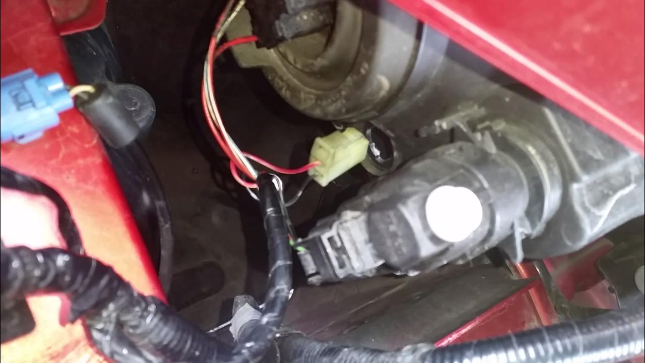 Как снять габаритную лампочку на сузуки sx4