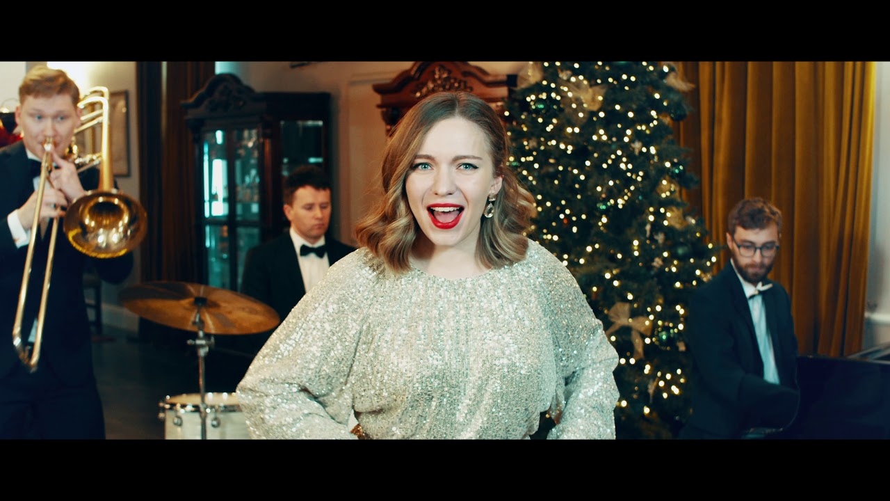 Lazy Swing Band - Santa Claus Is Coming to Town