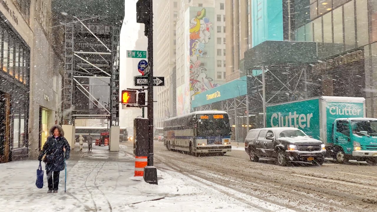 ⁴ᴷ⁶⁰ New York City's Massive Winter Snowstorm Walk in February 2021 - ASMR