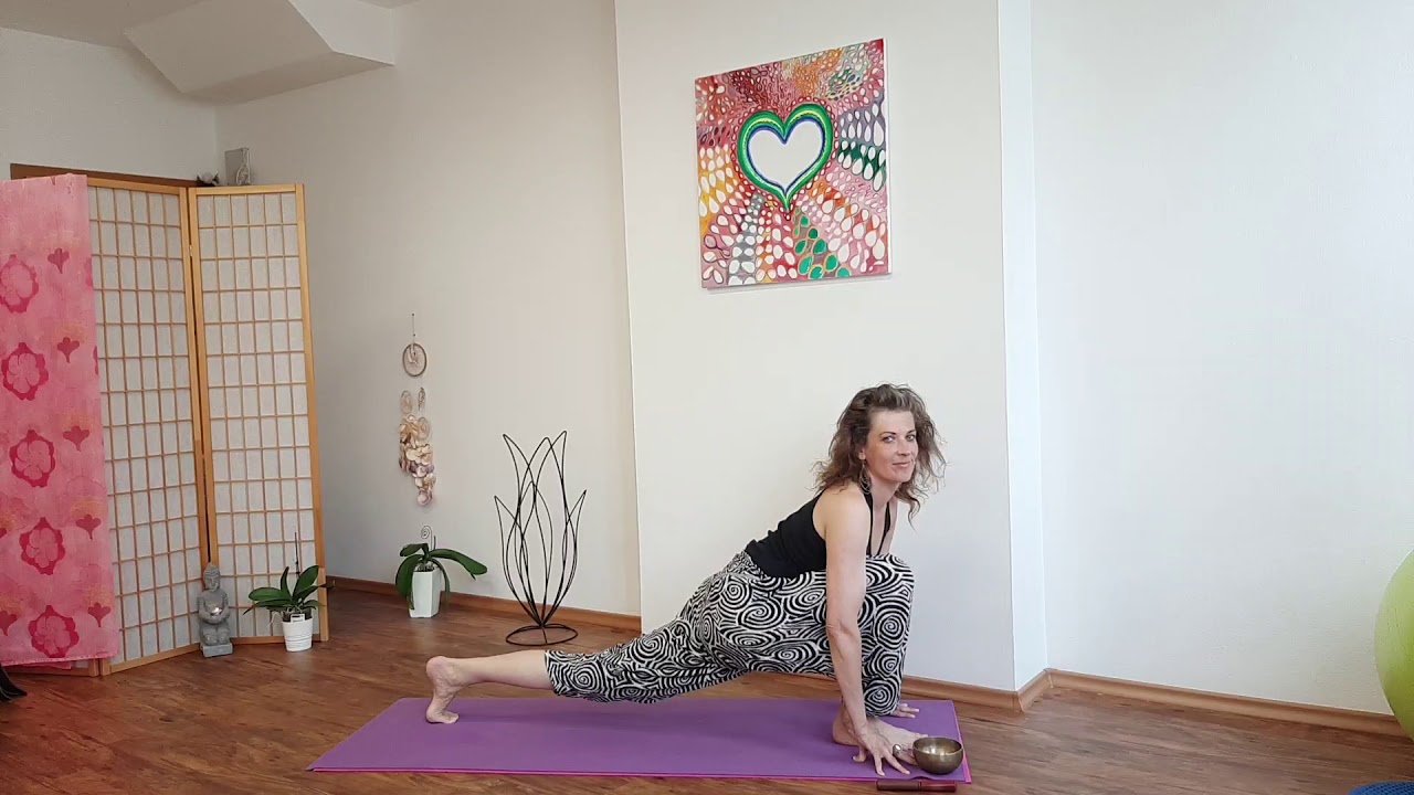 Yoga pro pečující- Rovnováha - YouTube