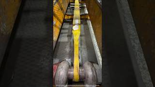 Snapped in a Second! Witnessing the Ultimate Tensile Test of an Industrial Sling