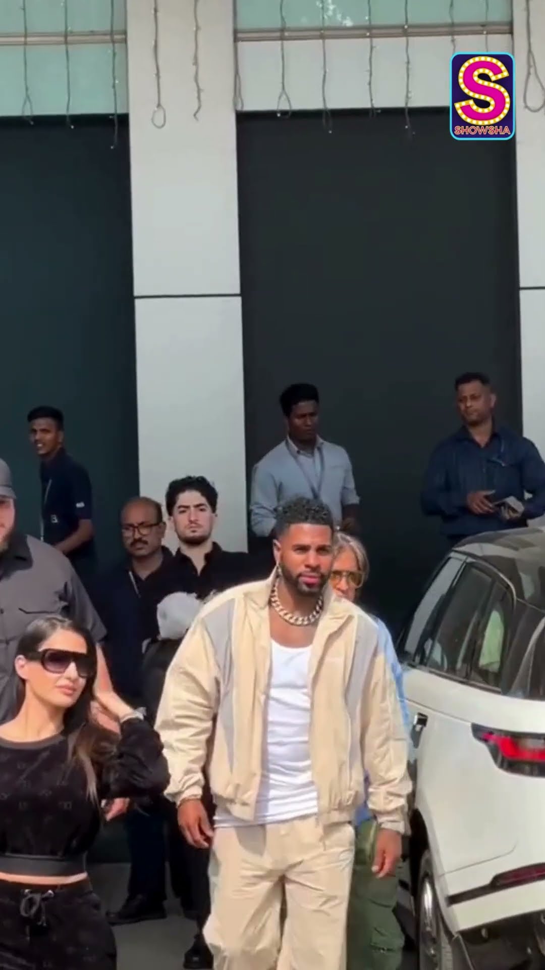 Nora Fatehi \u0026 Jason Derulo Taking Flight From Kalina Together. Can You Guess What's Cooking?