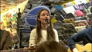 Sigrid-Grow @ Banquet Records, Kingston, 15th May 2022