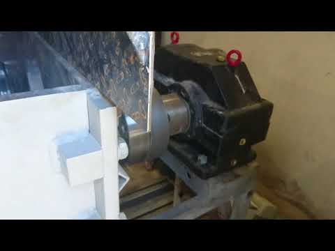 Видео: Шлифовъчна машина за пънове: бензинова трошачка и трактор, ръчна и ротационна кофа за трошене, диск и други