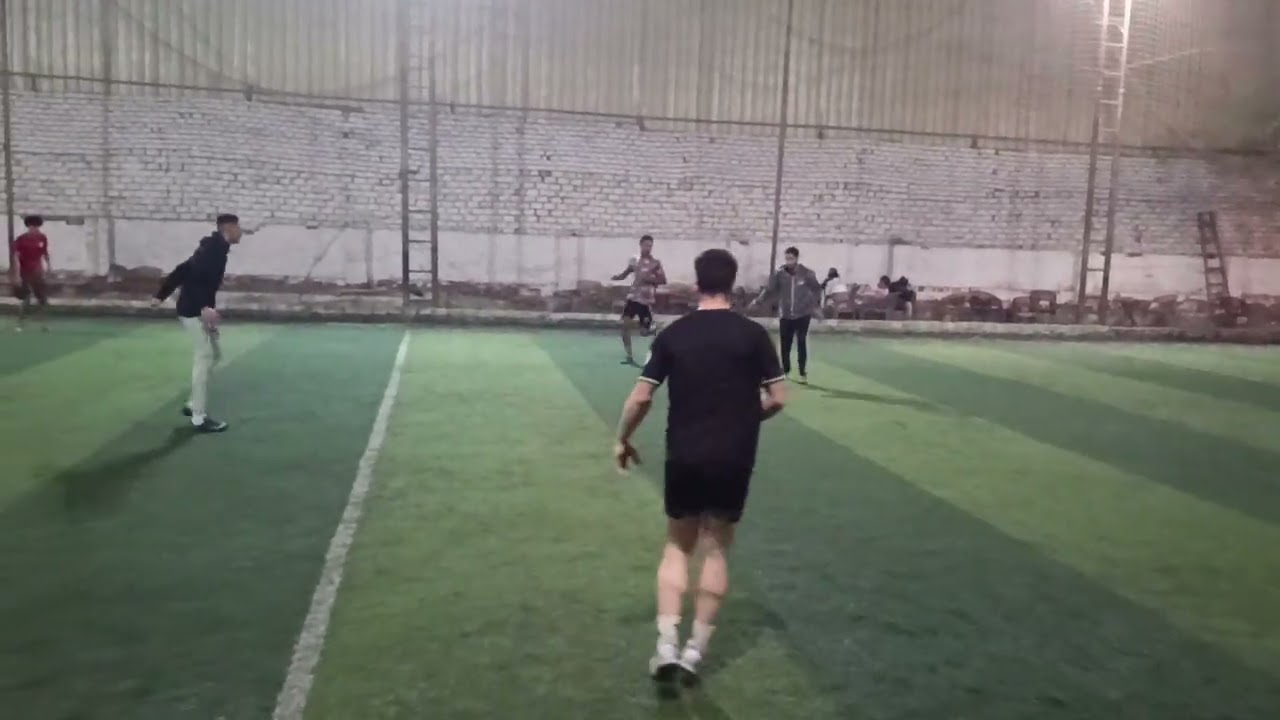 تعليق كوميدي عبدالله صابر 😂🎙️ من ملعب خماسي 🔥