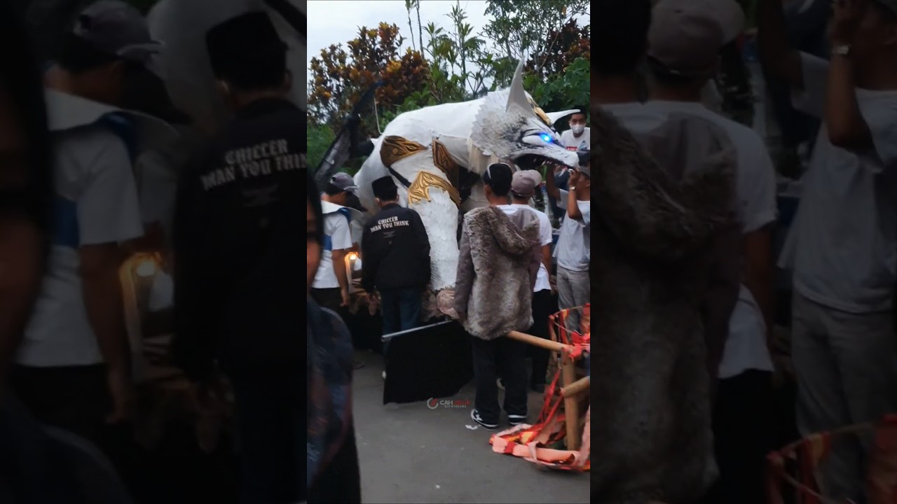 Ogoh Ogoh Karnaval PonPes API Tegalrejo Magelang 2025