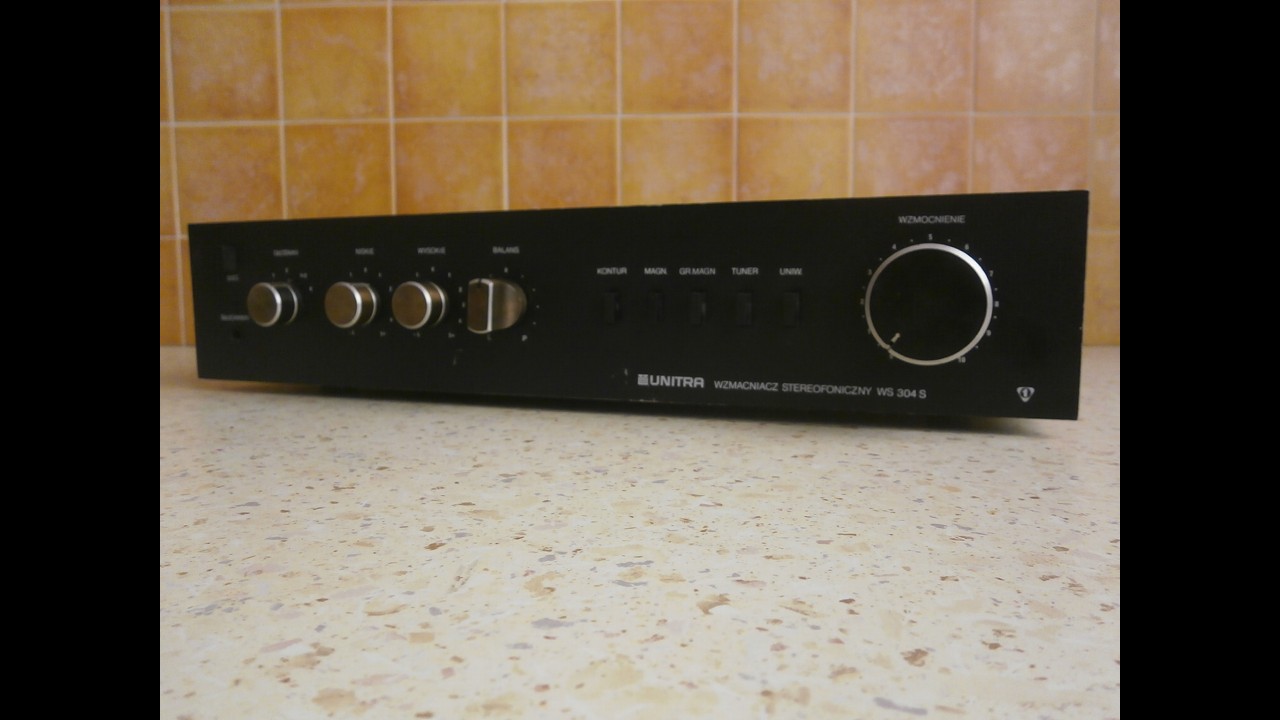 Denon PMA-1500AE - YouTube