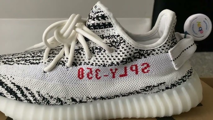 exilio tirar a la basura Ondular 5 Signs that a Yeezy Boost 350 V2 Zebra is Fake - YouTube