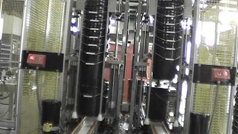 Plastic Pail Stacker & Orienter