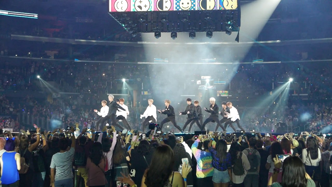 [FanCam] SEVENTEEN(세븐틴) - VERY NICE (아주 NICE) @ KCON17 LA 08.19.17