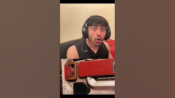 There is no way how that just happened 💀 # #apex #apexlegendsclips