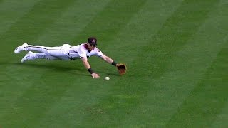 DET@ARI: Drury makes diving stop on outfield grass