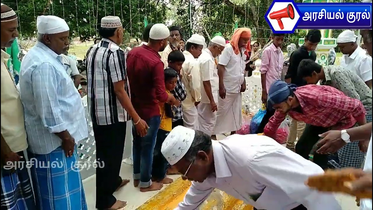 மதுரை மாவட்டம் கருங்காலக்குடி மகான் சக்கரவர்த்தி பாவா(ஷஹீது)ஒலியுல்லாஹ் தர்ஹா சந்தனம் பூசும் விழா