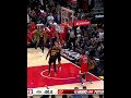 DeRozan drops a dime to Ayo Dosunmu for the buzzer-beater W 😜