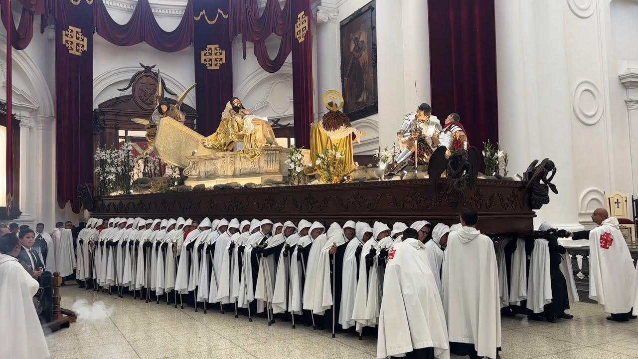 Salida Velación Señor Sepultado de La Recolección 2025