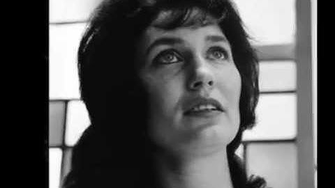 Loretta Lynn -- Woman Of The World (Leave My World Alone)