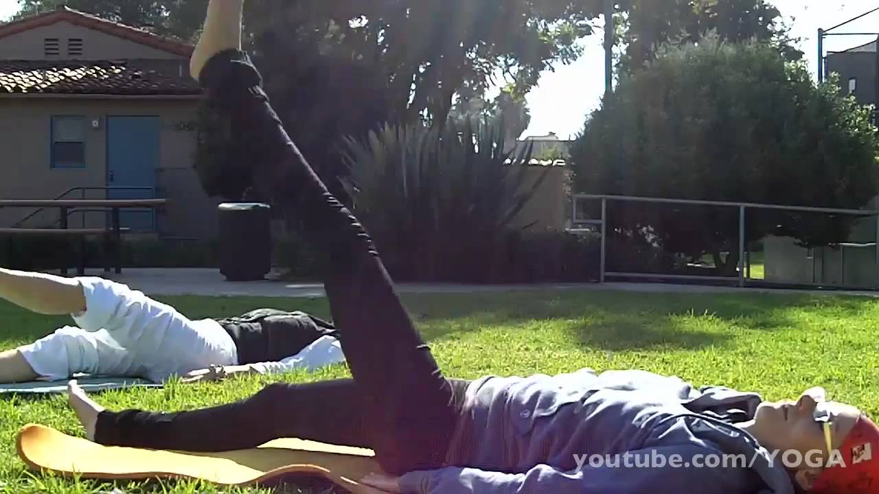 20 MIN ABS WORKOUT lessons review แปลว่า