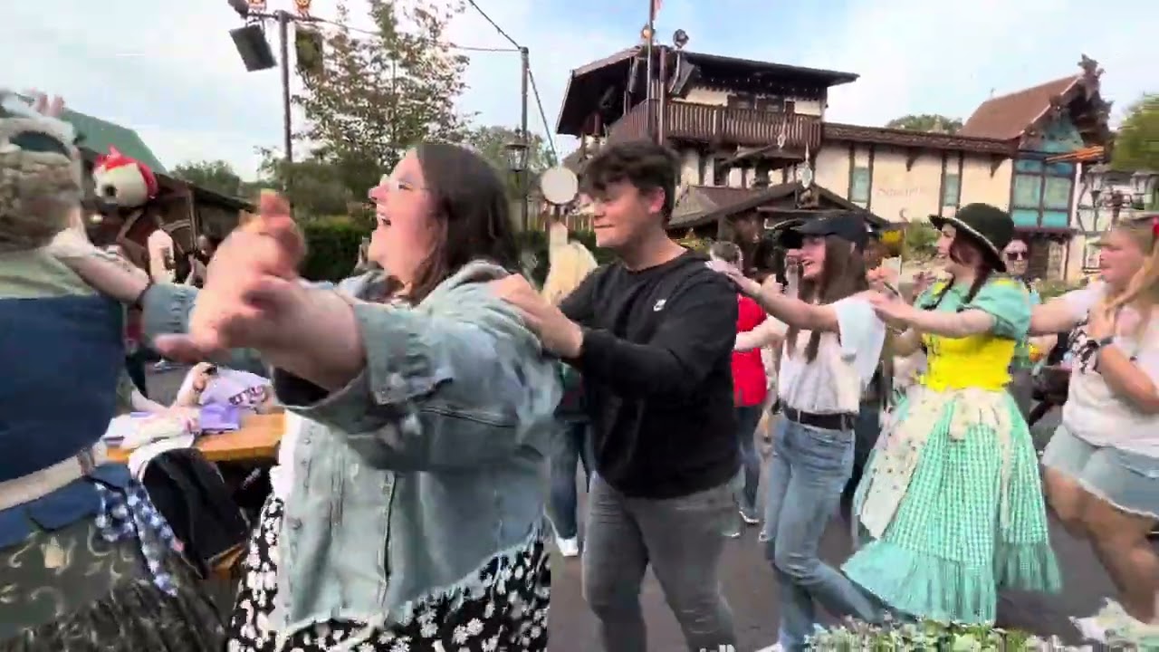Rosie Polka bij het afscheid van Anderberg Musikverein (Zomer Efteling)