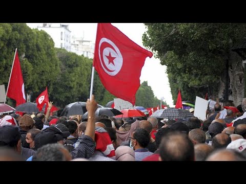 شاهد: رغم حظر جميع التجمعات بسبب كورونا.. التونسيون يتظاهرون ضد -الانقلاب-…
 - 15:55-2022 / 1 / 14