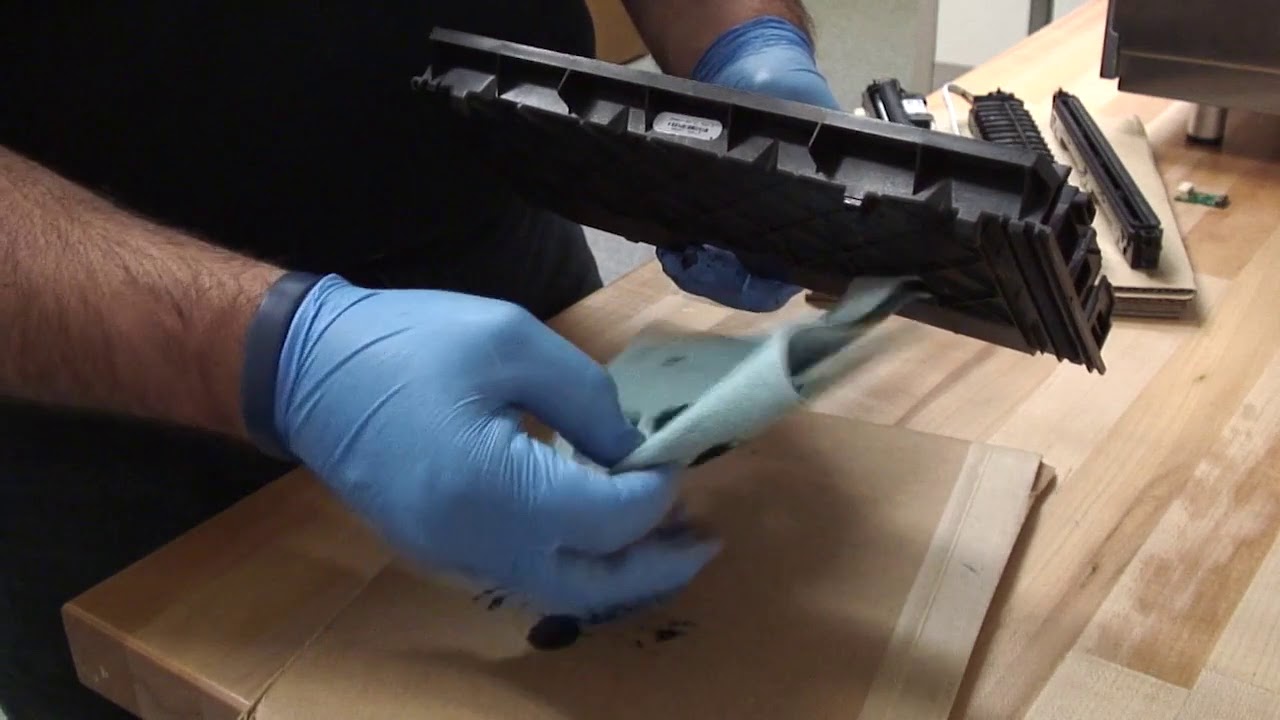 Cleaning the Service Station QL-240 & TROJAN 1