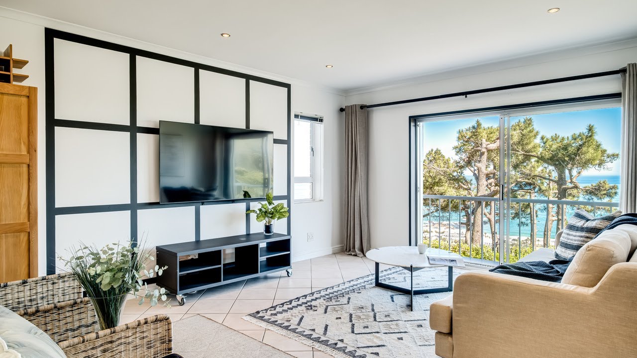 Bayview Rise in Camps Bay by Nox