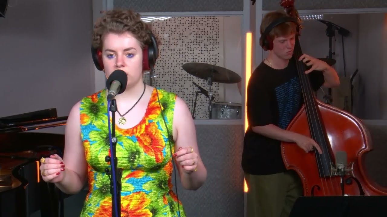 I Would Like To Get To Know You - Lucy Joy Quartet (Live At Silk Street)