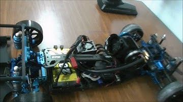 101さん　2WD ﾄﾞﾘﾌﾄシャーシ  WRAP-UP 　TRAVIS  フロントモーター　ハイマウント＆　ローマウント　追走動画  ＲＷＤ　ＤＲＩＦＴ　ＲＣ