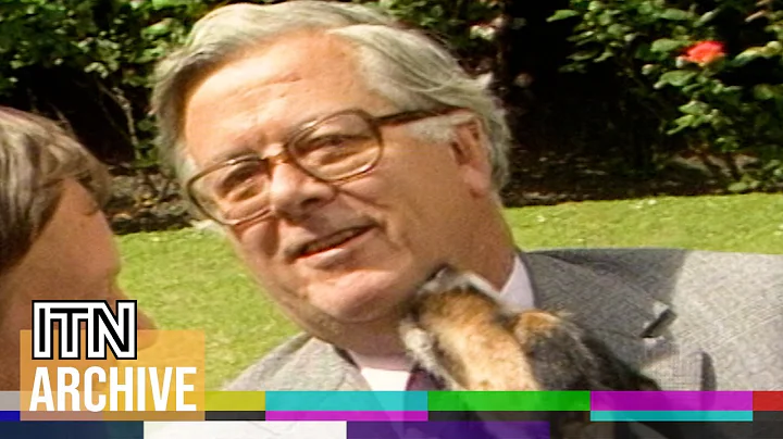 "Budget!"  Geoffrey Howe Gets a New Puppy (1986)