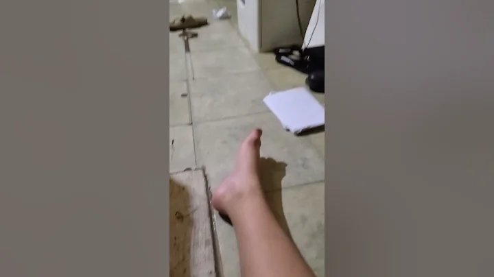 Asmr with a  Large slinky.
