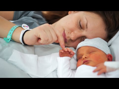 Video: Zuria Vega Se Může Pochlubit Svým Těhotným Břichem