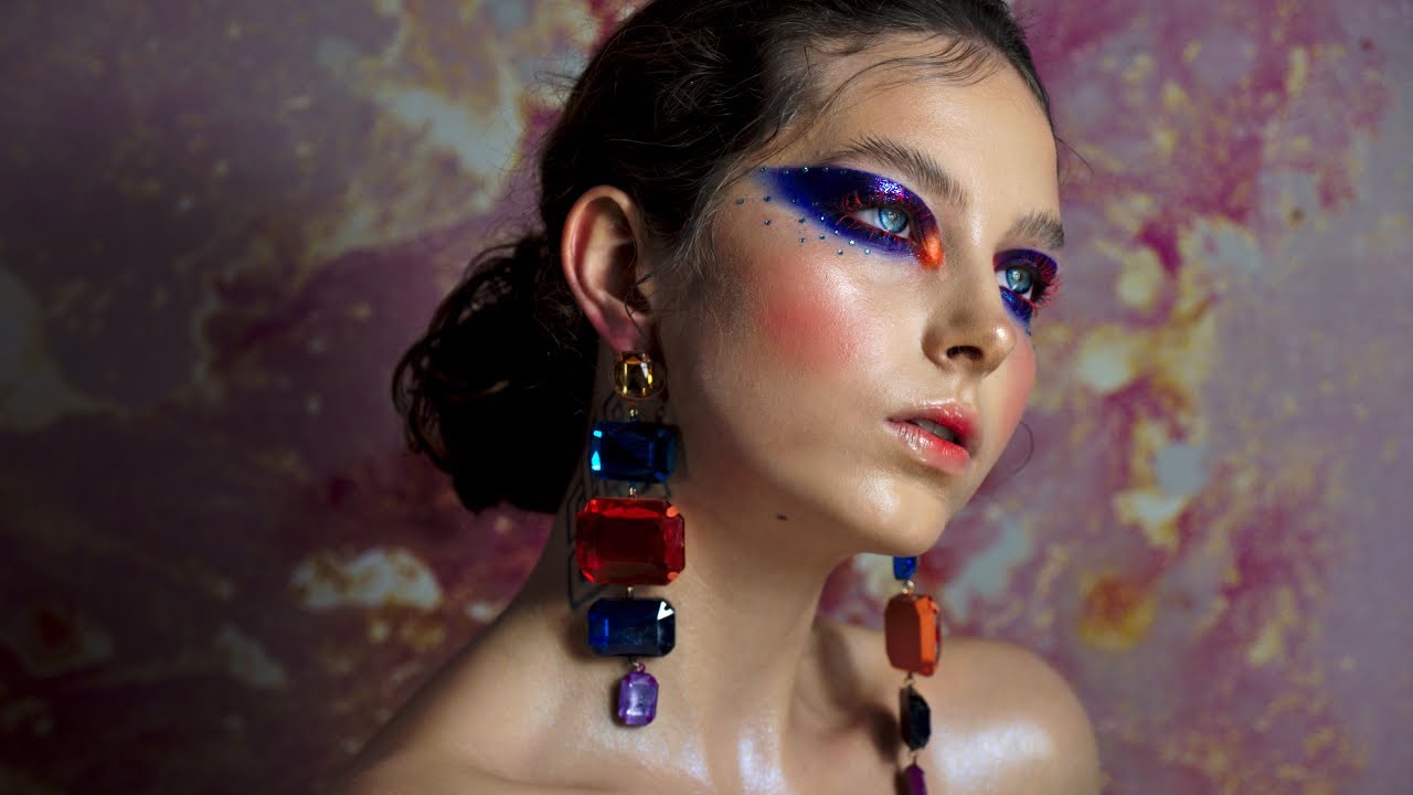 Mirror effect on the eye lid- how to work with eye foils ?