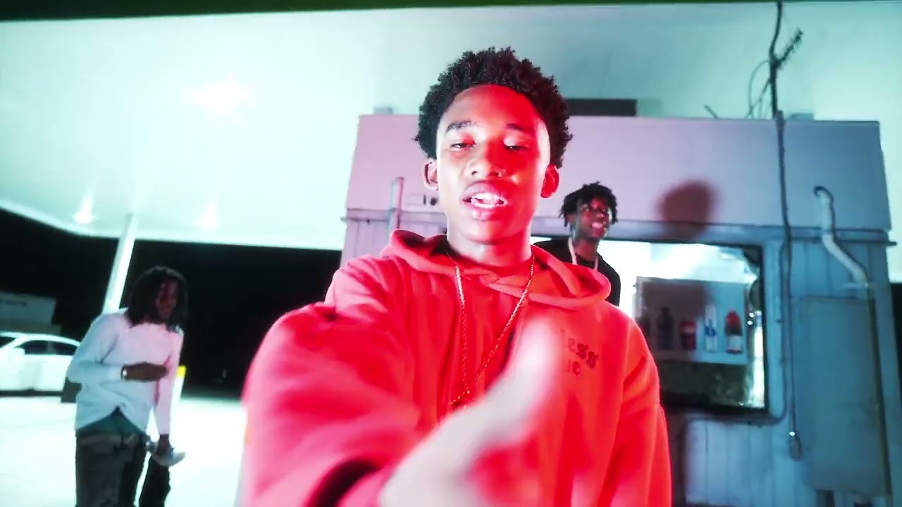 Pieces lil mick FT New3ra