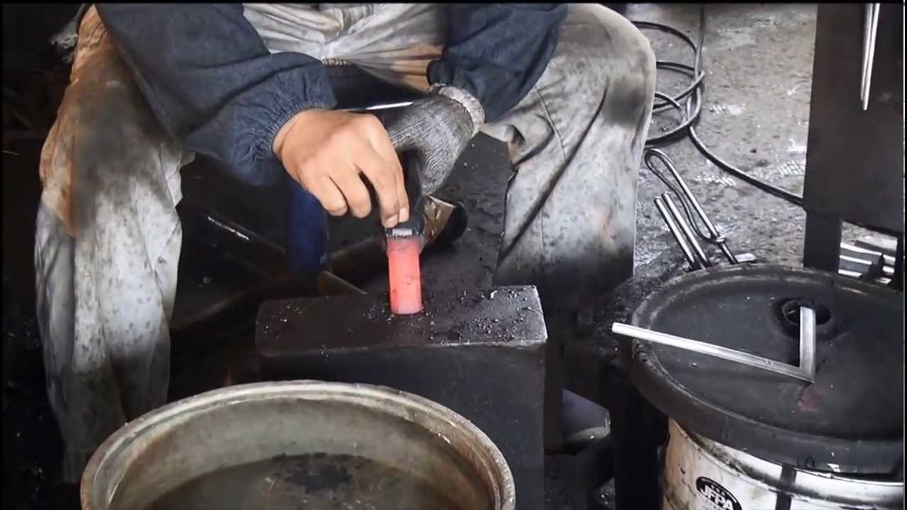 道心済正行作鋼付玄翁製作工程１