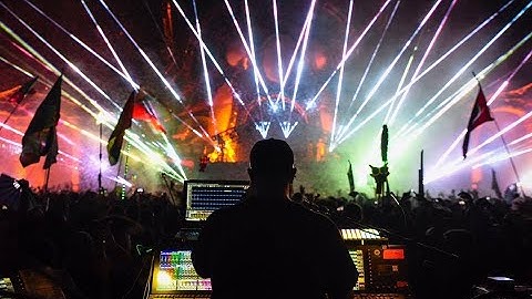 Lasers for Lighting Designers | FB4 Equipped Laser Projectors